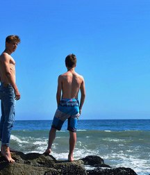 hot friends 5b13af96d6bbb.jpg