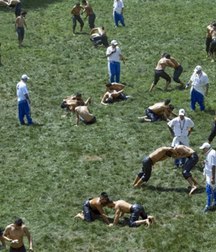 young Turkish wrestlers 5b16995247bda.jpg
