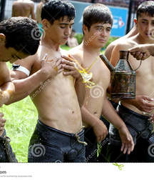 young Turkish wrestlers 5b16996cc1ba5.jpg
