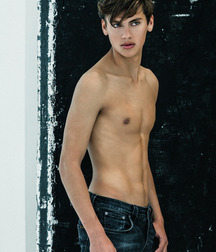 young and beautiful 5b17c4db8815d.jpg