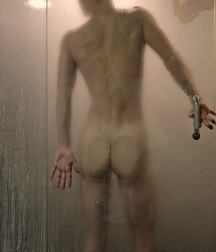 watch while taking a shower 5b33d7599dd76.jpg