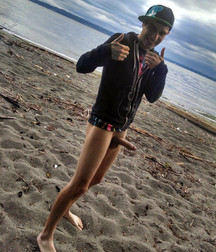 on the beach 5b39b25116ed3.jpg