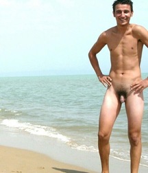 on the beach 5b39b25d8a04e.jpg