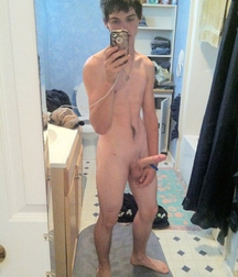 boys selfies 5b577c52a053e.jpg