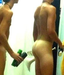 guy naked locker room 5b589d96bbf93.jpg