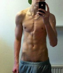 selfies boys 5b5efa6b85971.jpg