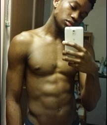 selfies boys 5b5efa7380c23.jpg