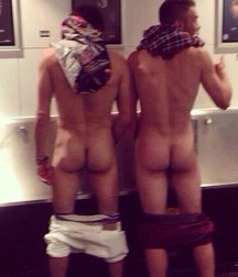 two asses friends 5b5efac83d494.jpg