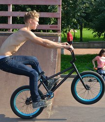 sexy sports guys 5b645943f03fe.jpg
