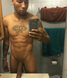 selfies black-latino 5b692f0aadf9c.jpg