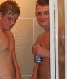 gay shower 5b692fefcfefa.jpg