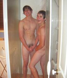 gay shower 5b692ff24d959.jpg