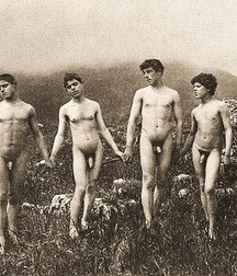 classic vintage 5b6a7a29079d2.jpg