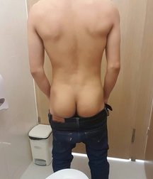 boys love jeans 5b6a7b43e5794.jpg