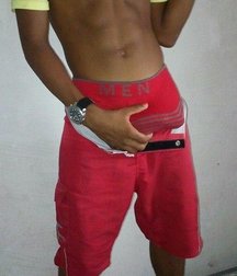 I love red pants 5b6f0807b2350.jpg