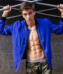 hot and beautiful guys 5b704577b4240.jpg
