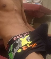 young hidden erections 5b71b75e2aadf.jpg