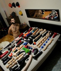 everyone has his own 5b771b6bd3229.jpg