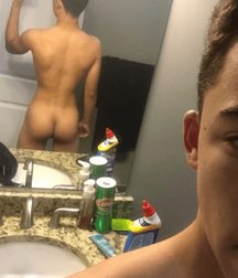 selfies boys 5b7ae8f5830bc.png