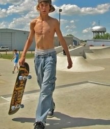  skateboard 5b7dacb98e43d.jpg