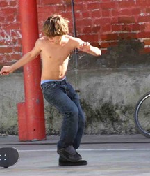  skateboard 5b7dacd391fa0.jpg