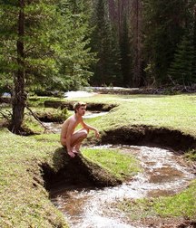 landscape with nude 5b8952af49464.jpg