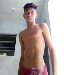beautiful and sensual 5b9bb8b2a7bb3.jpg