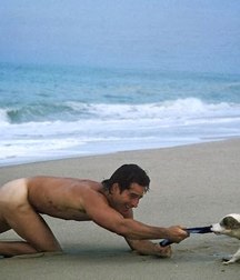 walking on the beach 5b9d1aefe39a7.jpg