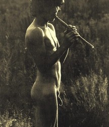 ancient photographs of the uncle 5b9d1b9653882.jpg