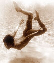 ancient photographs of the uncle 5b9d1b98c1a07.jpg