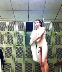 dry in the locker room 5b9e5e1ac1e4d.jpg