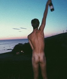 forbidden to drink alcohol 5ba1101468e17.jpg