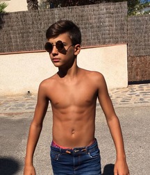 sunglasses 5ba4f0c7a7c11.jpg