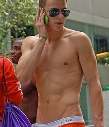 sunglasses 5ba4f0ca7f921.jpg
