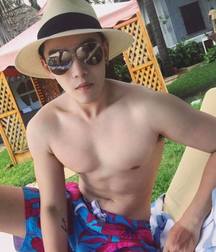 sunglasses 5ba4f0d3c40d0.jpg