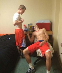 Straight Boys (funny)  5ba5e630d39a0.jpg