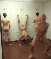 Straight in the locker room  5bafc74f829b0.jpg
