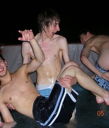 the ass is fun 5bb116bf8db4e.jpg