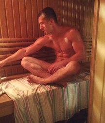 Straight Boys in sauna 5bb1172f7b531.jpg