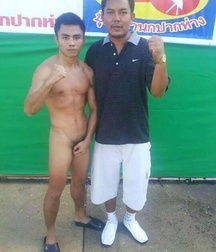 funny shy Straight Boys 5bb68065da58e.jpg