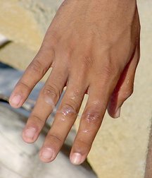 after washing your hands 5bbd1db734340.jpg