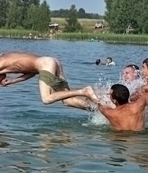 funny nudity 5bbd1e309ab51.jpg