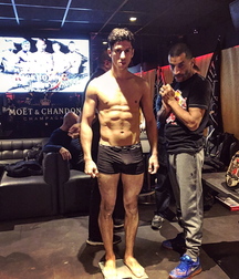 the correct weight (sexy moment) 5bbede87122b0.jpg