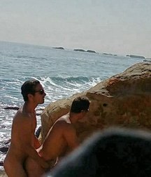 guys have sex in public place 5bbee044452c8.jpg