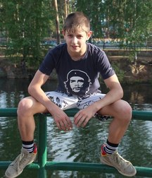 boys sitting on the bench 5bc0c18b0f90c.jpg