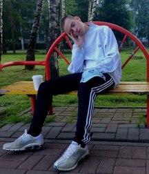 boys sitting on the bench 5bc0c19f29fc0.jpg