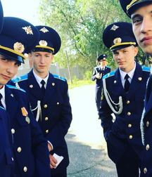 the charm of the military 5bc5f06cd8be3.jpg