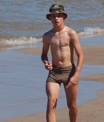 holiday at the seaside 5bc5f1274cbcd.jpg