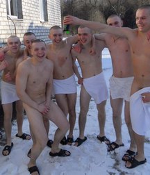 the sensuality of Russian soldiers 5bcc129c35e45.jpg