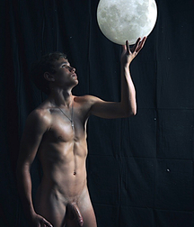 ridicule the nude 5bd3112c2f104.jpg